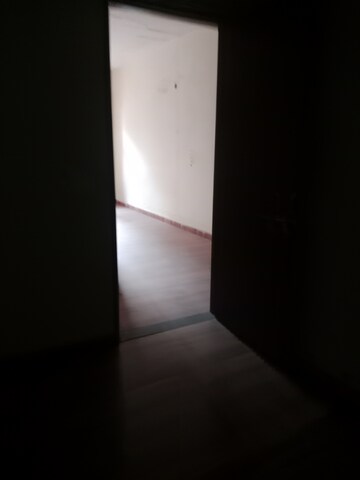 Room in 1.5 BHK Builder Floor at Ansals Sushant City – for Rent