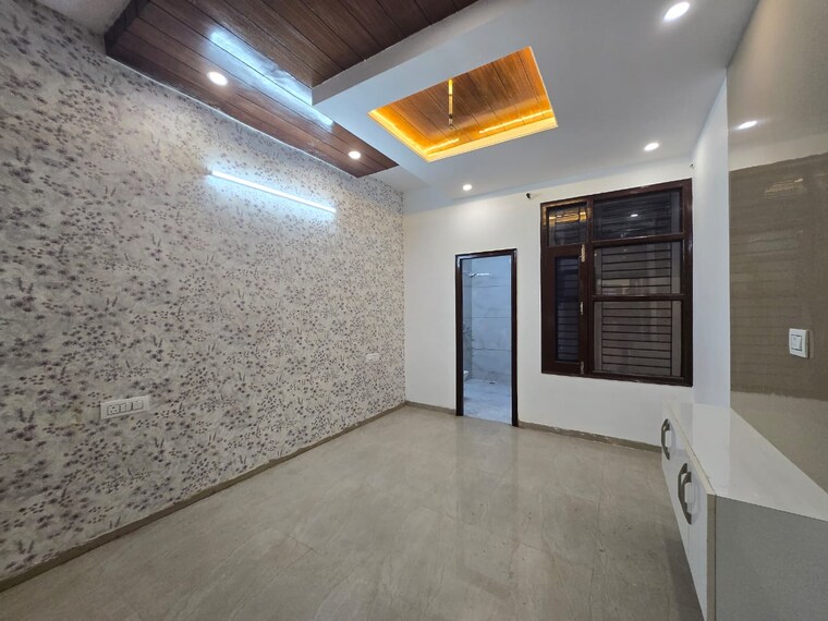 Room, ambala highway 3 Bedroom 150 Sq.Yd. Apartment In Ambala Highway Zirakpur 9014890