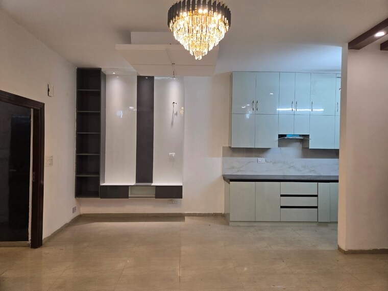 Room, ambala highway 3 Bedroom 150 Sq.Yd. Apartment In Ambala Highway Zirakpur 9014890