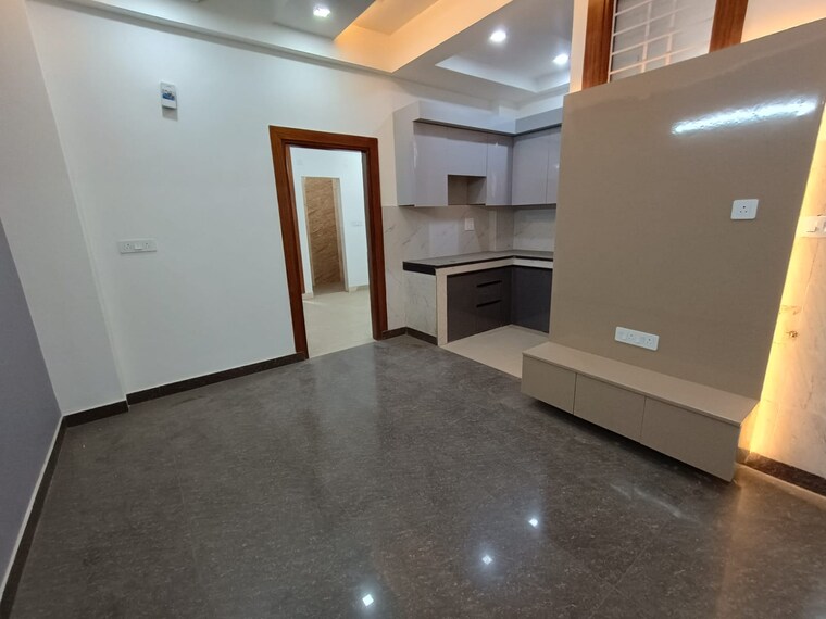 Room, super-house-floor 2 Bedroom 90 Sq.Mt. Builder Floor In Govindpuram Ghaziabad 9014893