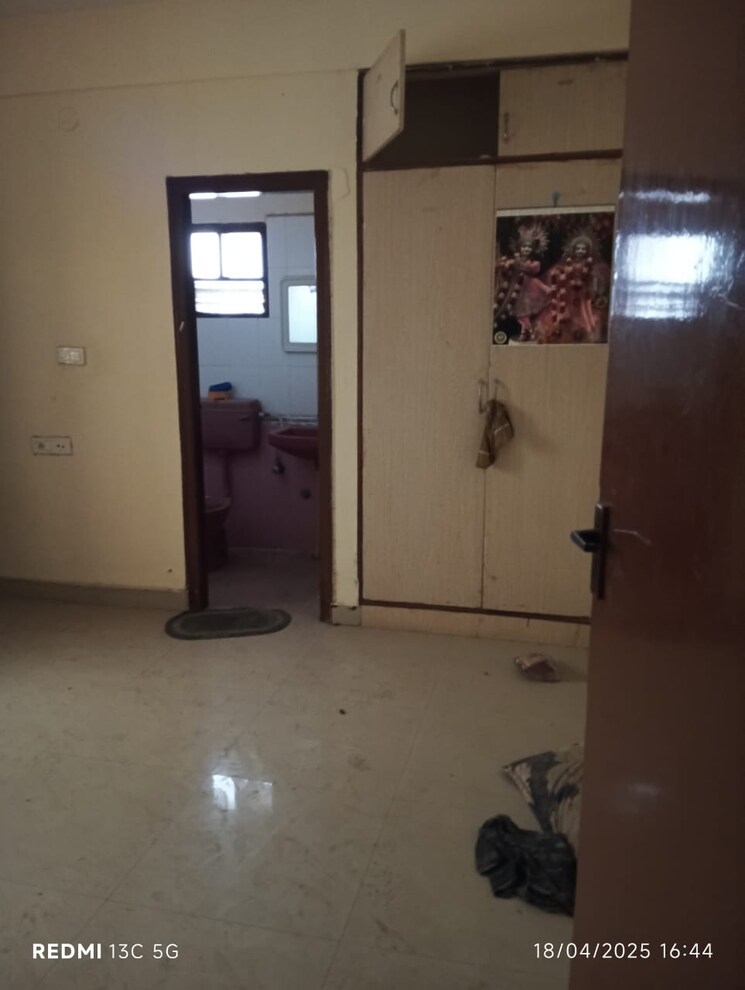 Room, lake-enclave 2 Bedroom 1190 Sq.Ft. Apartment In Kr Puram Bangalore 9014894