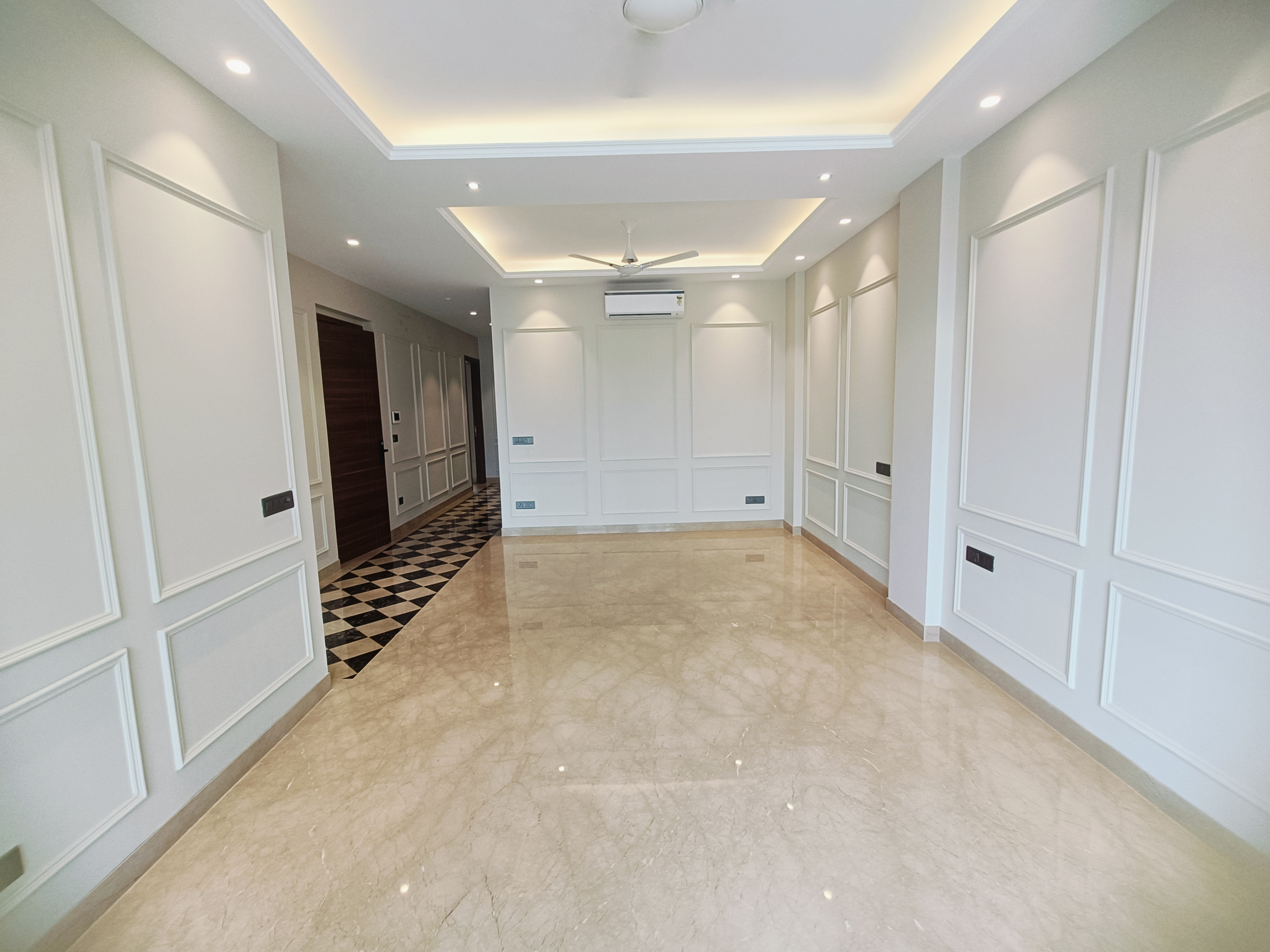 4 BHK + Servant Room,Extra Room Builder Floor For Sale in Safdarjung Enclave