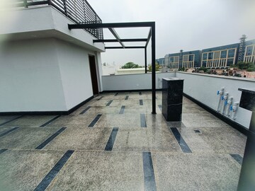 Terrace in 4 BHK Builder Floor at Safdarjung Enclave – for Sale