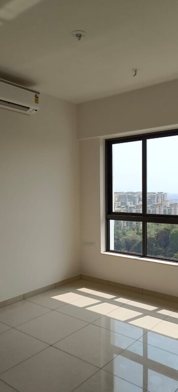 Room in 2 BHK Apartment at Powai – for Rent