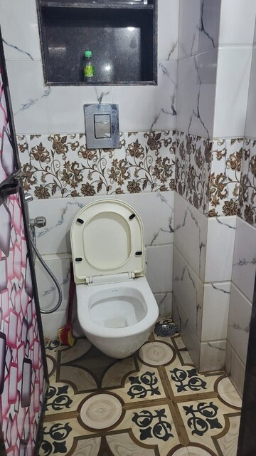 Attached Bathroom in 1 RK Apartment at Shanti Heights Dadar East, Dadar East – for Rent