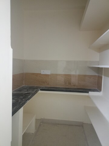 Furnished Amenities in 1 BHK Apartment at Kondapur – for Rent