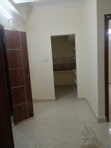 Room in 1 BHK Apartment at Kondapur – for Rent