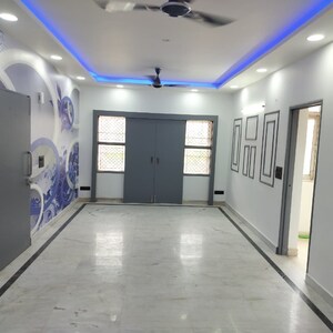 Room in 2 BHK Builder Floor at Uppal Southend, Sector 49 – for Sale