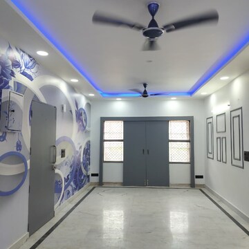 Building Lobby in 2 BHK Builder Floor at Uppal Southend, Sector 49 – for Sale