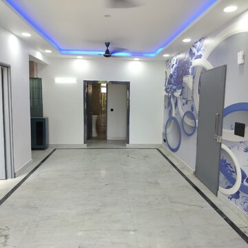 Building Lobby in 2 BHK Builder Floor at Uppal Southend, Sector 49 – for Sale