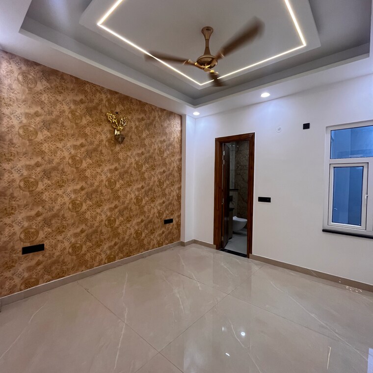 Room, aditya-park-town 3 Bedroom 180 Sq.Yd. Builder Floor In Mahurali Ghaziabad 9014945