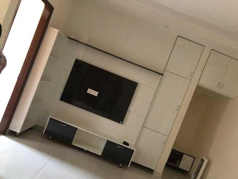 Room, dhakoli 3 Bedroom 122 Sq.Yd. Apartment In Dhakoli Zirakpur 9014956