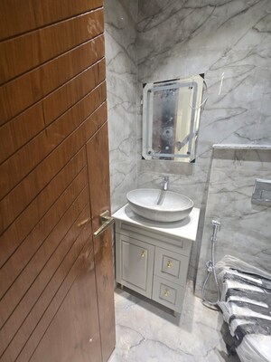 Bathroom in 4 BHK Builder Floor at Vasundhara Sector 5 – for Sale