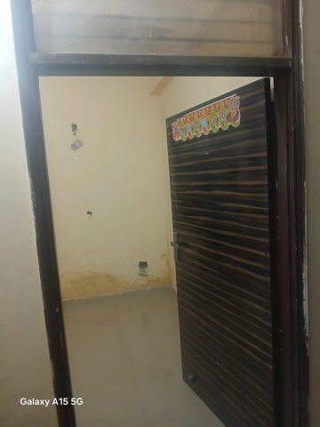 Bathroom in 3 BHK Villa at Sindhuja Greens, Sector 10 Greater Noida – for Rent