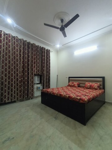Bedroom in 2 BHK Builder Floor at Baani Square, Sector 50 – for Rent