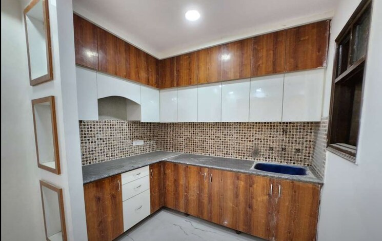 Kitchen, sector 1 3 Bedroom 1400 Sq.Ft. Builder Floor In Sector 1 Noida 9014995