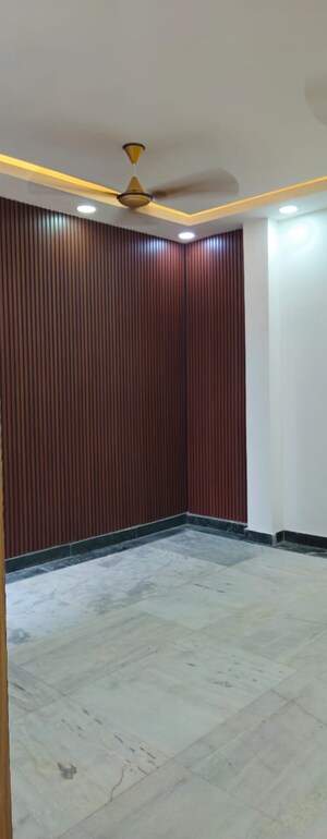 Room in 2 BHK Builder Floor at Paradise Homes Shahberi, Shahberi – for Sale