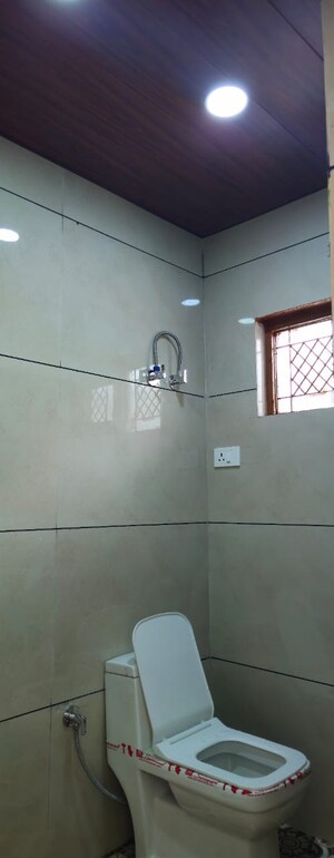 Furnished Amenities in 2 BHK Builder Floor at Paradise Homes Shahberi, Shahberi – for Sale