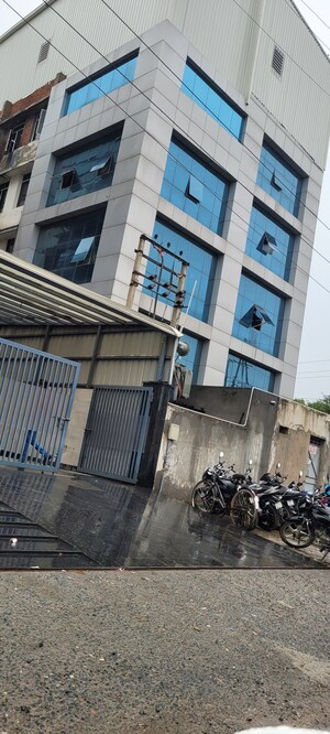  Warehouse For Sale in Sector 80