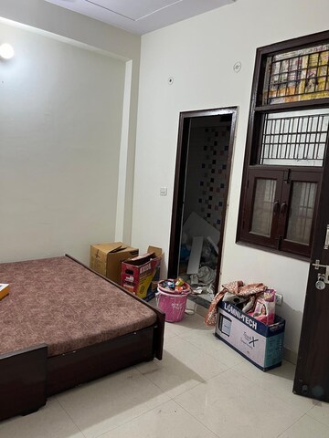 Bedroom in 2 BHK Apartment at Raj Compound Colony, Gt Road – for Rent