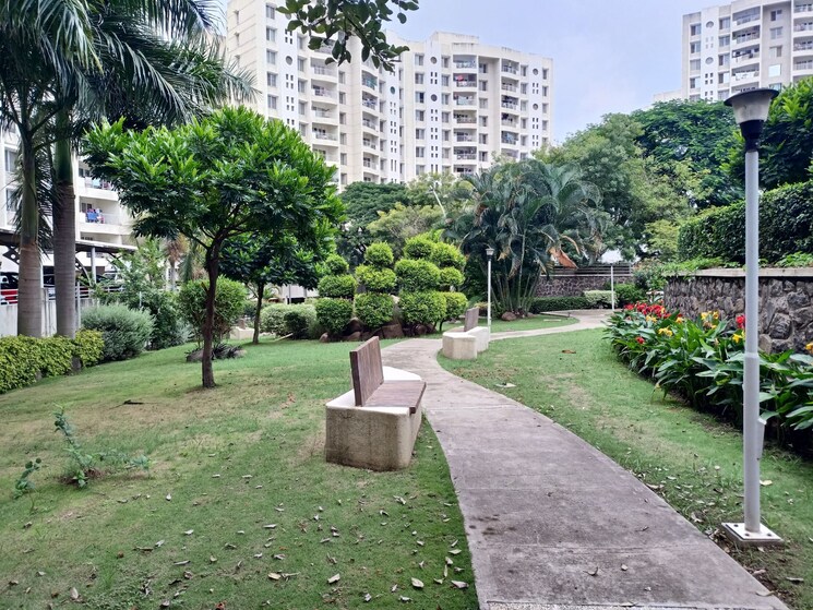 Garden, vascon-forest-county 3 Bedroom 1780 Sq.Ft. Apartment In Kharadi Pune 9015008