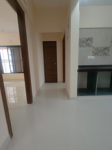 2.5 BHK Apartment For Sale in Laxmi Heights Goregaon, Goregaon West