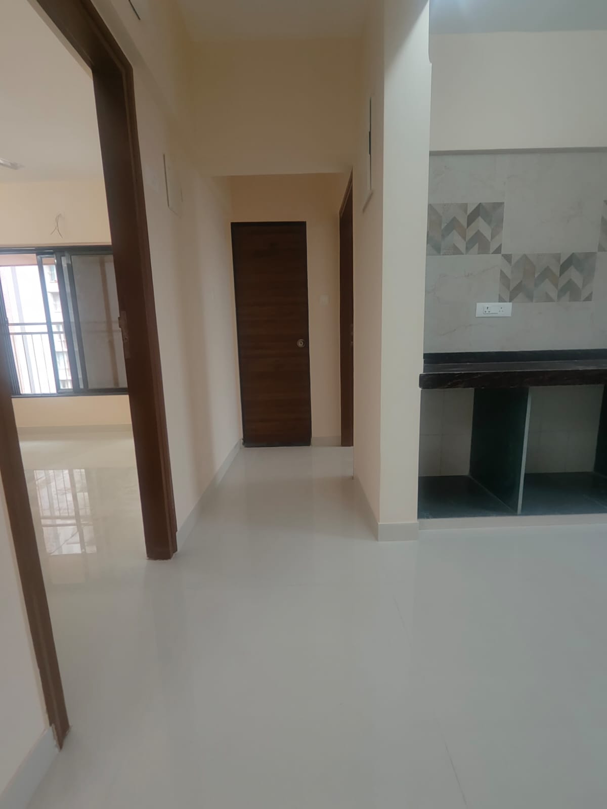 2.5 BHK + Pooja Room Apartment For Sale in Laxmi Heights Goregaon