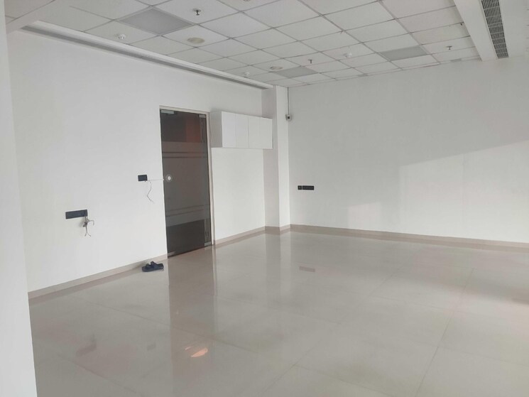 Room, lodha-supremus-worli Commercial Office Space 800 Sq.Ft. In Worli Mumbai 9015046