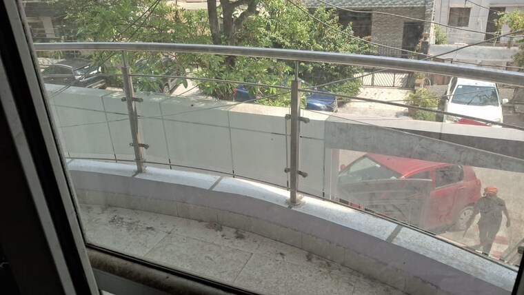 Balcony, sector 56 6 Bedroom 162 Sq.Mt. Independent House In Sector 56 Noida 9015073