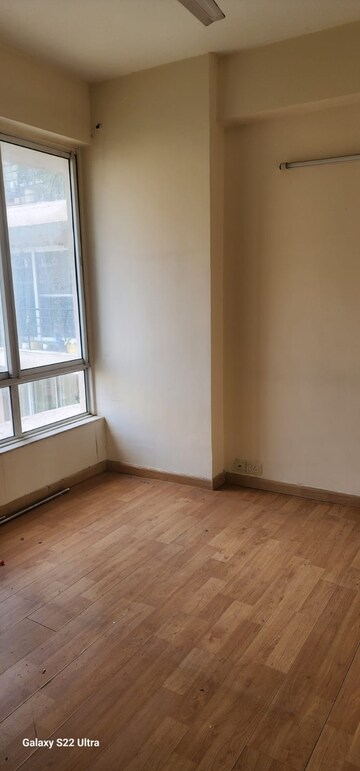 Room in 3 BHK Builder Floor at S S Southend, Sector 49 – for Rent