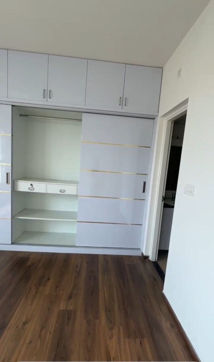 Bathroom, godrej-aqua 3 Bedroom 1451 Sq.Ft. Apartment In International Airport Road Bangalore 9015056