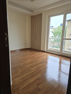 Room in 3 BHK Builder Floor at Greater Kailash I – for Sale