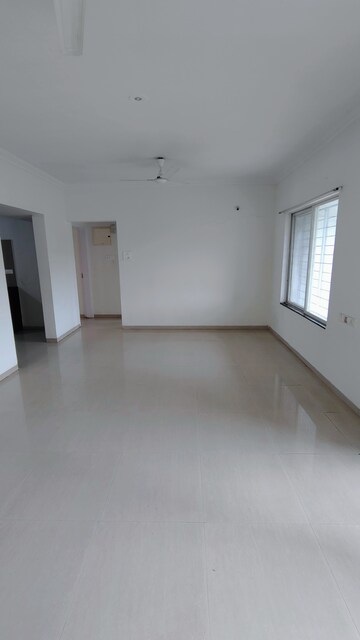 Room in 2 BHK Apartment at Brahma Vantage High A, Bavdhan – for Rent