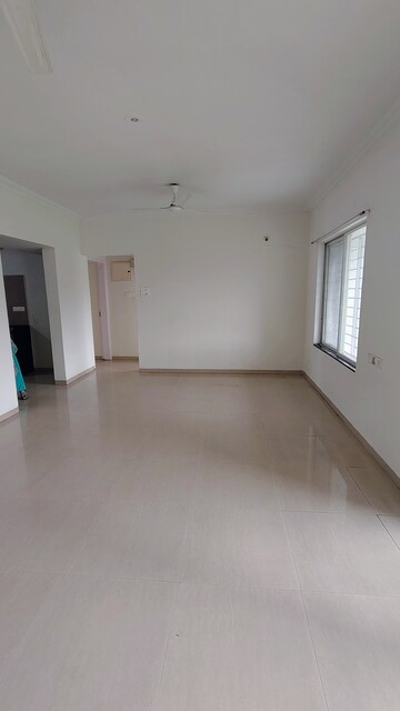 Room in 2 BHK Apartment at Brahma Vantage High A, Bavdhan – for Rent