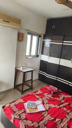 2 BHK Apartment For Sale in Lalani Velentine Apartments II
