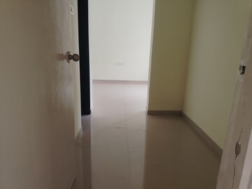 Room in 3 BHK Apartment at Indiabulls Greens, New Panvel – for Rent