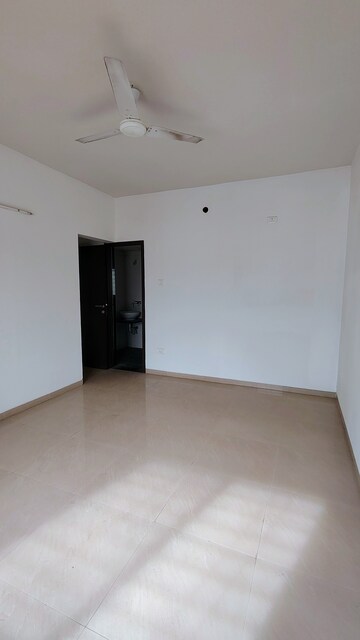 Room in 2 BHK Apartment at Pebbles I, Bavdhan – for Rent