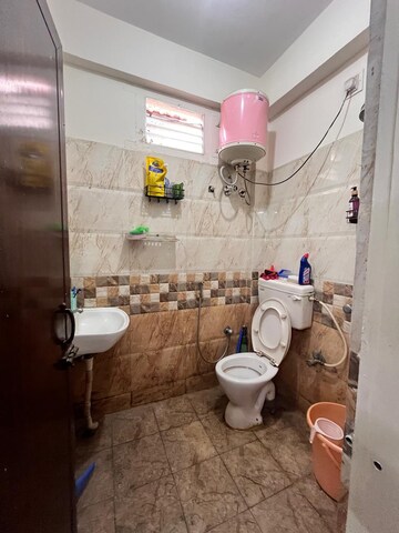 Bathroom in 1 BHK Builder Floor at Koramangala – for Rent