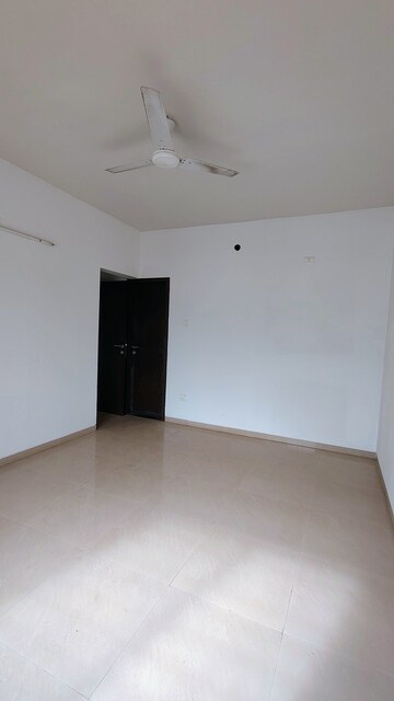 Room in 2 BHK Apartment at Pebbles I, Bavdhan – for Rent