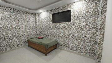 Bedroom in 3 BHK Builder Floor at Govindpuri – for Rent