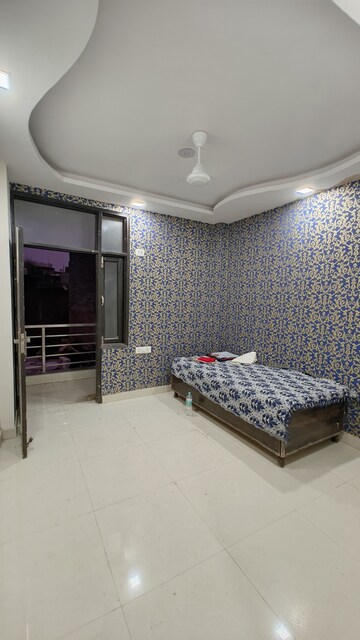 Bedroom in 3 BHK Builder Floor at Govindpuri – for Rent