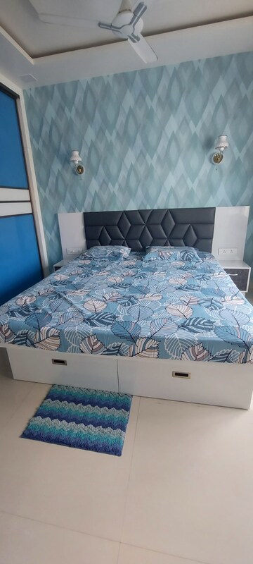 Bedroom in 3 BHK Apartment at Kumar Picasso, Hadapsar – for Rent