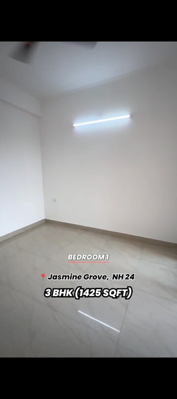 Room in 3 BHK Apartment at Savfab Jasmine Grove, Delhi Meerut Expressway – for Rent