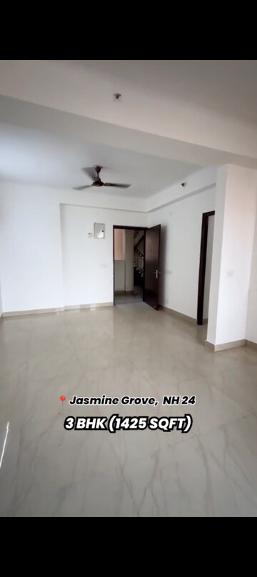 Dining Room in 3 BHK Apartment at Savfab Jasmine Grove, Delhi Meerut Expressway – for Rent