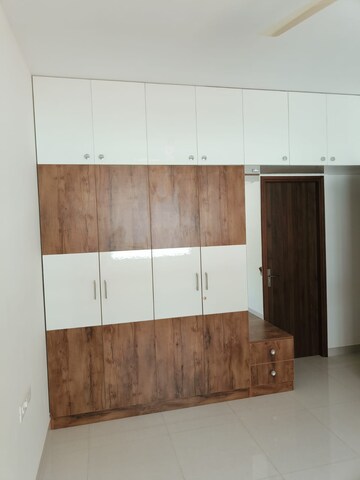 Furnished Amenities in 2 BHK Apartment at Adarsh Greens, Kogilu – for Rent