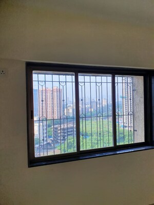 Room in 2 BHK Apartment at Runwal Garden City, Balkum Pada – for Sale