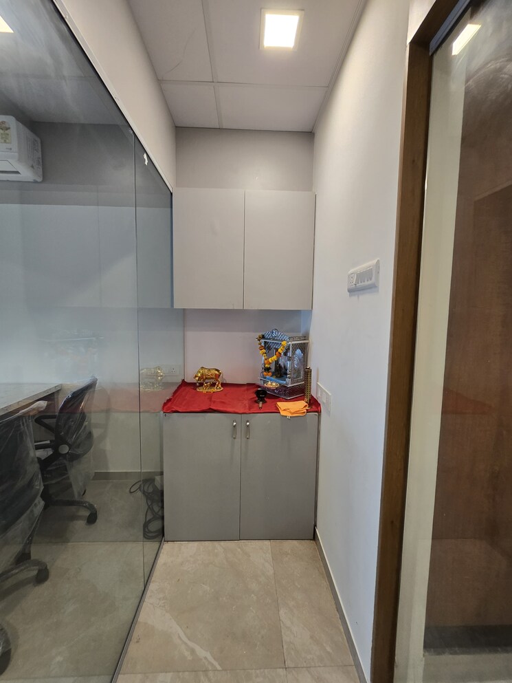 Bathroom, shruti-chs-kopar Commercial Office Space 2290 Sq.Ft. In Kopar Khairane Navi Mumbai 9015172