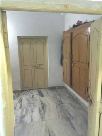 Room in 1 BHK Independent House at Hosur Road – for Rent