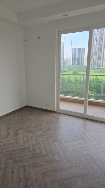 Room in 2 BHK Apartment at Sector 152 – for Sale