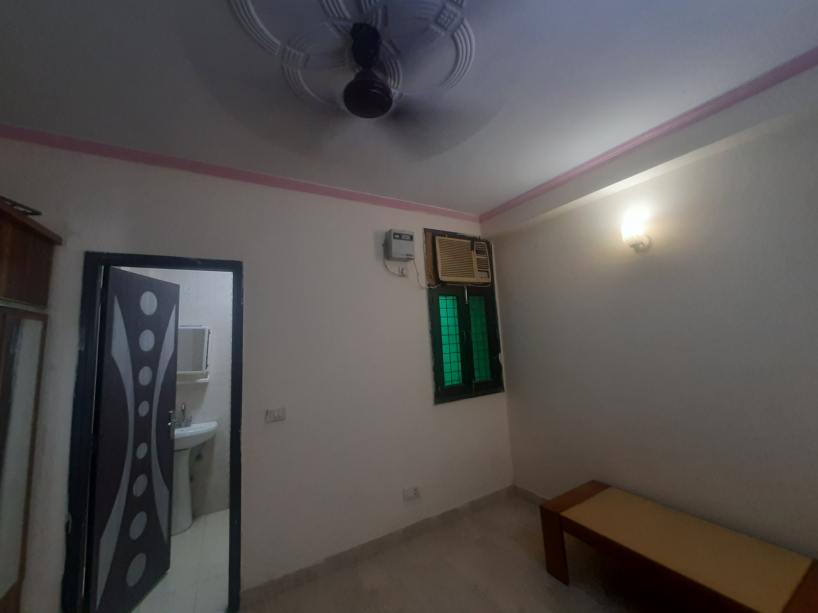 3 BHK Builder Floor For Rent in Shiv Mandir Savitri Nagar